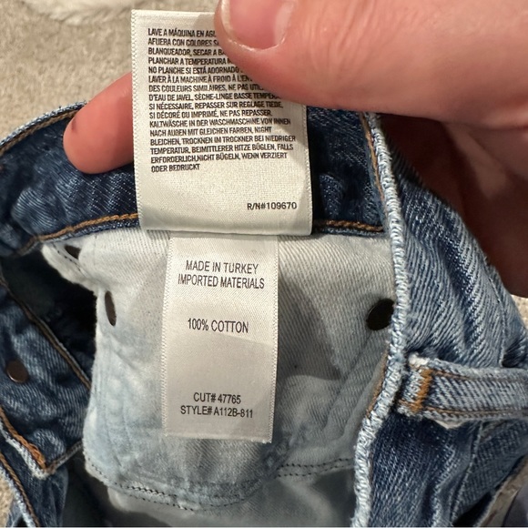 Agolde Parker Denim Jean Shorts Size 31 Cut Off Distressed Button Fly Raw Hem - Picture 9 of 9